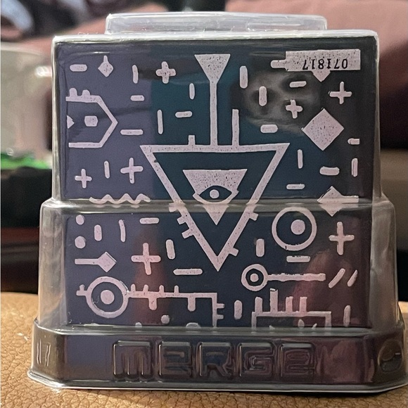 Geometric Design Storage Box - Picture 4 of 6